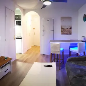 https://appartement-avec-piscine-et-garage-proche-plage-et-commerces.fr-provencehotel.com