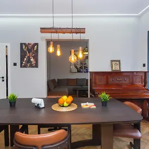 Boutique Paradise Apartment Sofia