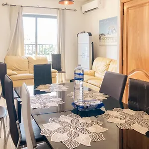 Apartament Xl - Sleeps 10 People, Pietà